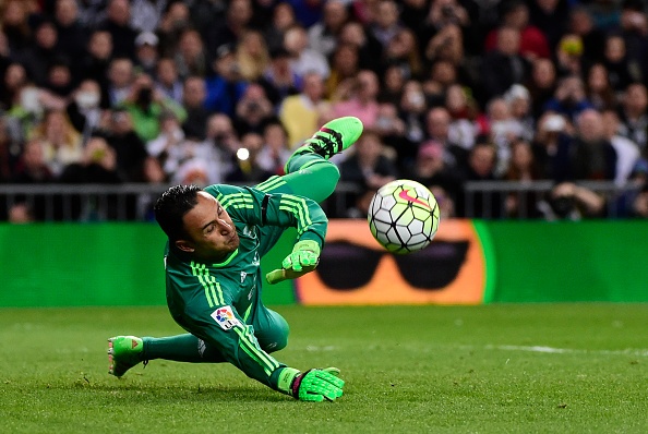 Ronaldo sut hong penalty anh 8