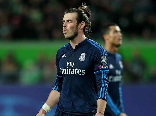 Thua Wolfsburg 0-2, Real doi mat nguy co bi loai hinh anh