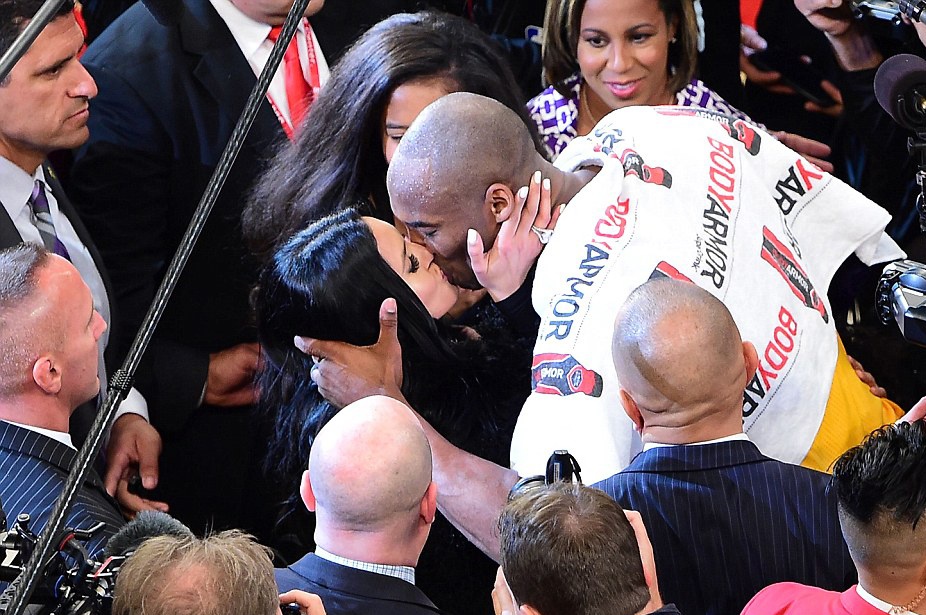 Kobe Bryant gia tu su nghiep anh 8