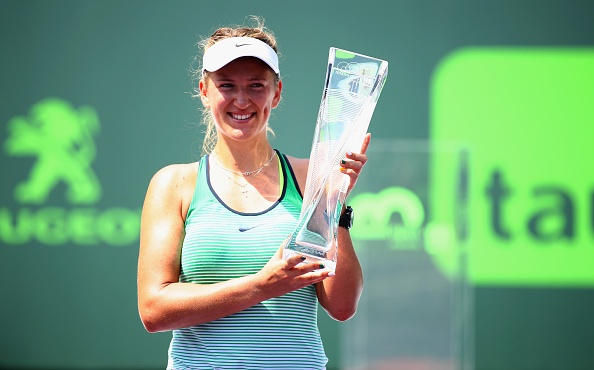 Victoria Azarenka hoi sinh nhu the nao? hinh anh