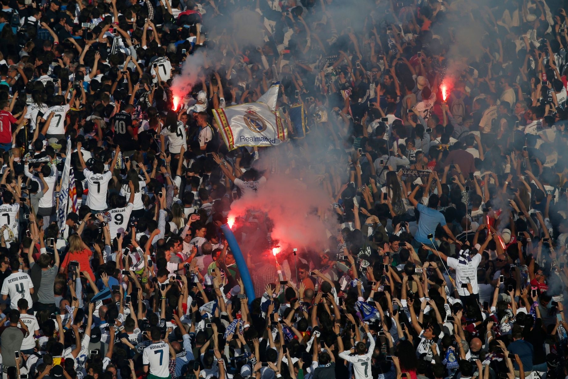 Real vao chung ket anh 4