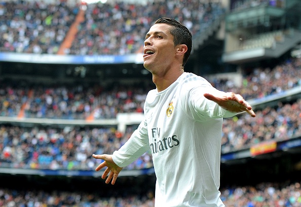 Ronaldo pha ky luc trong ngay Real vo hut chuc vo dich hinh anh