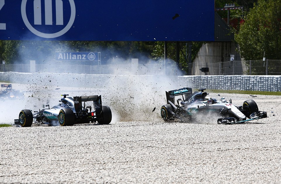Hamilton va Rosberg dam nhau anh 3