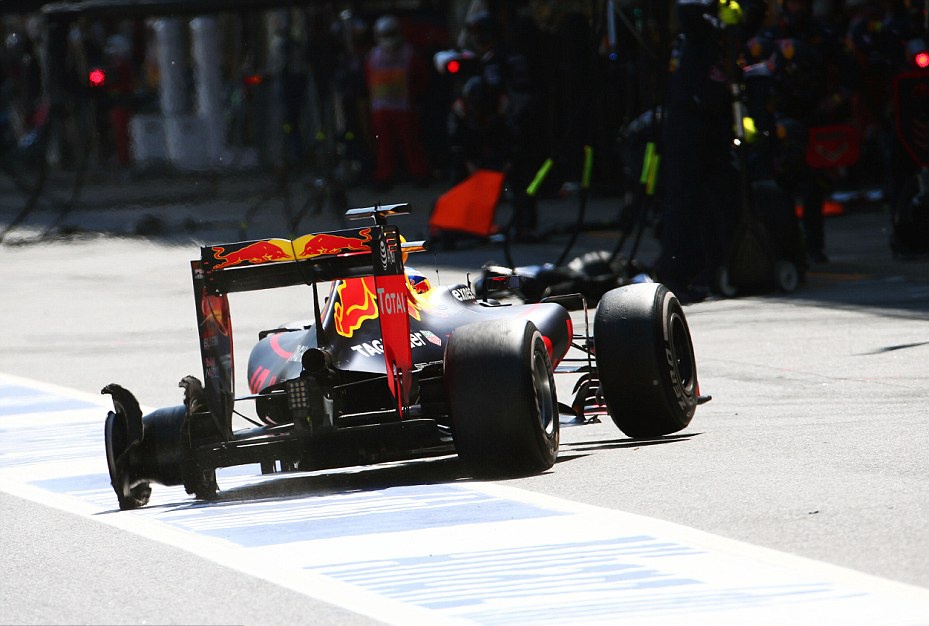 Hamilton va Rosberg dam nhau anh 9