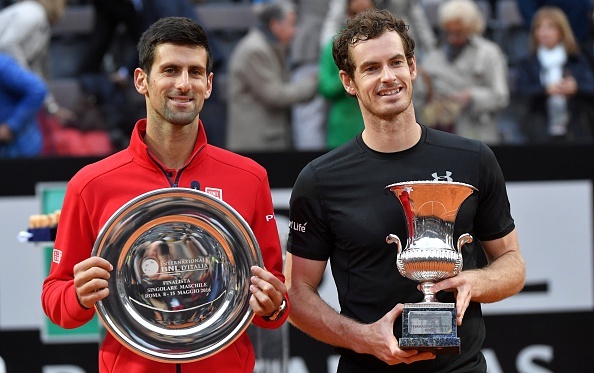 Djokovic chan thuong, mat ngoi vuong vao tay Murray hinh anh