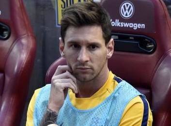 Messi ngoi du bi o tran ra quan cua Argentina hinh anh