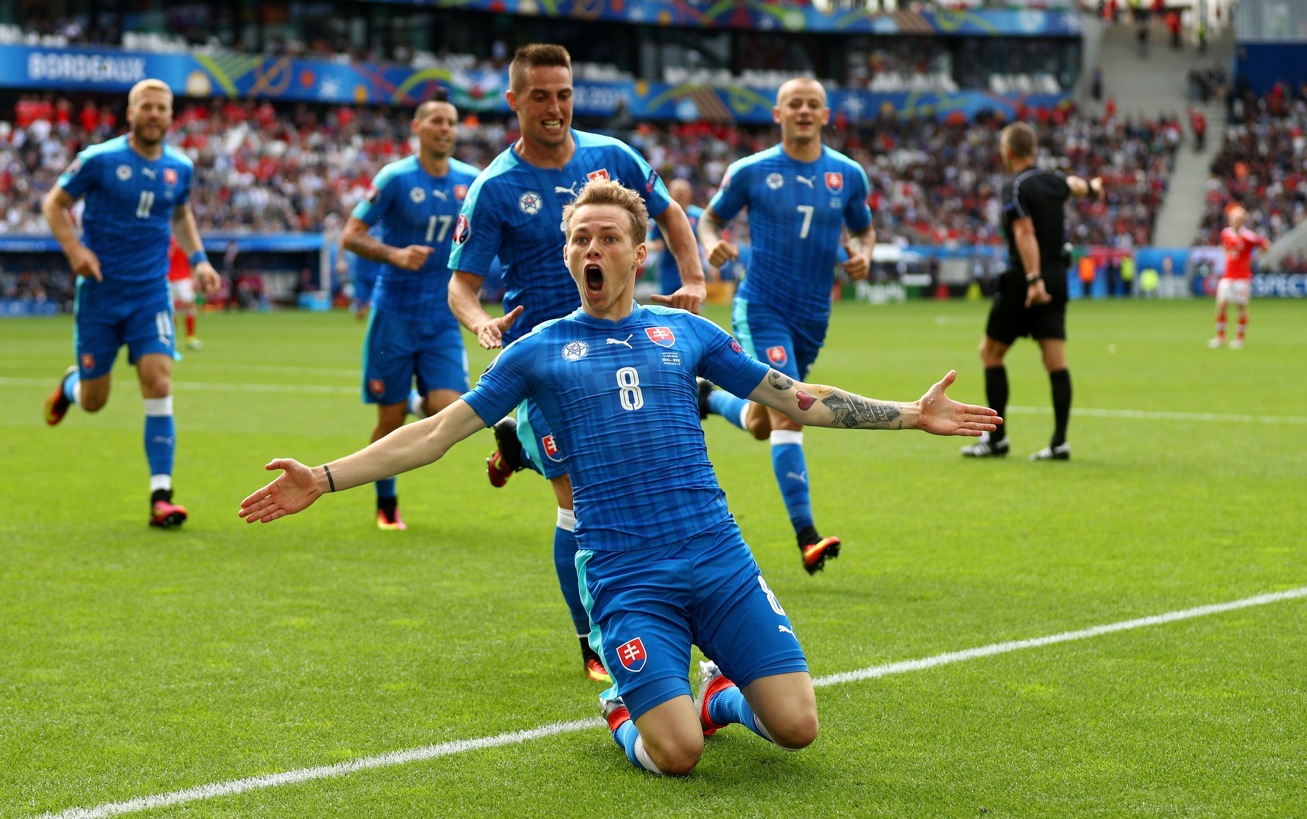 Bale tỏa sang ảnh 8 Bale toa sang anh 8