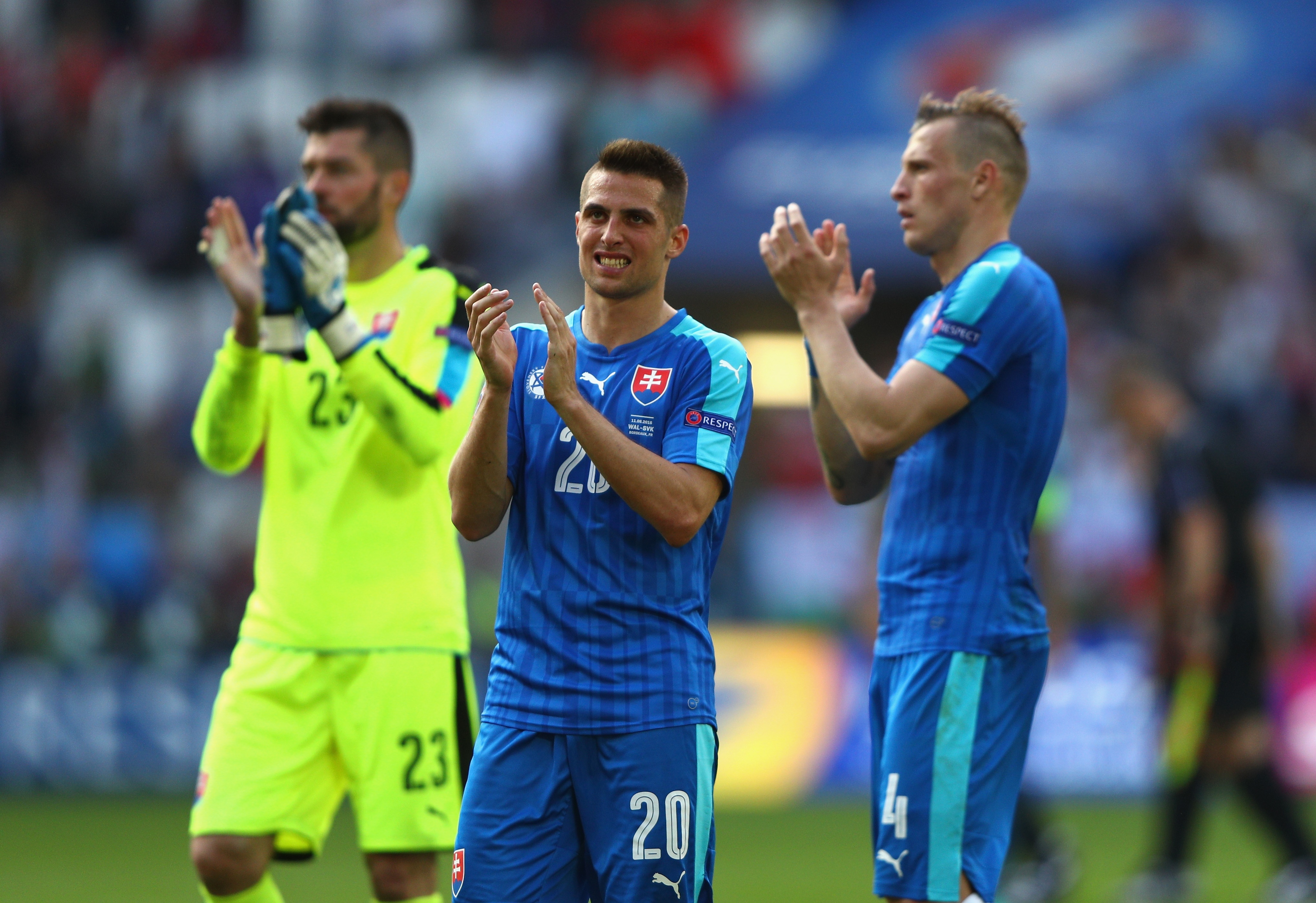 Bale tỏa sang ảnh 16 Bale toa sang anh 16