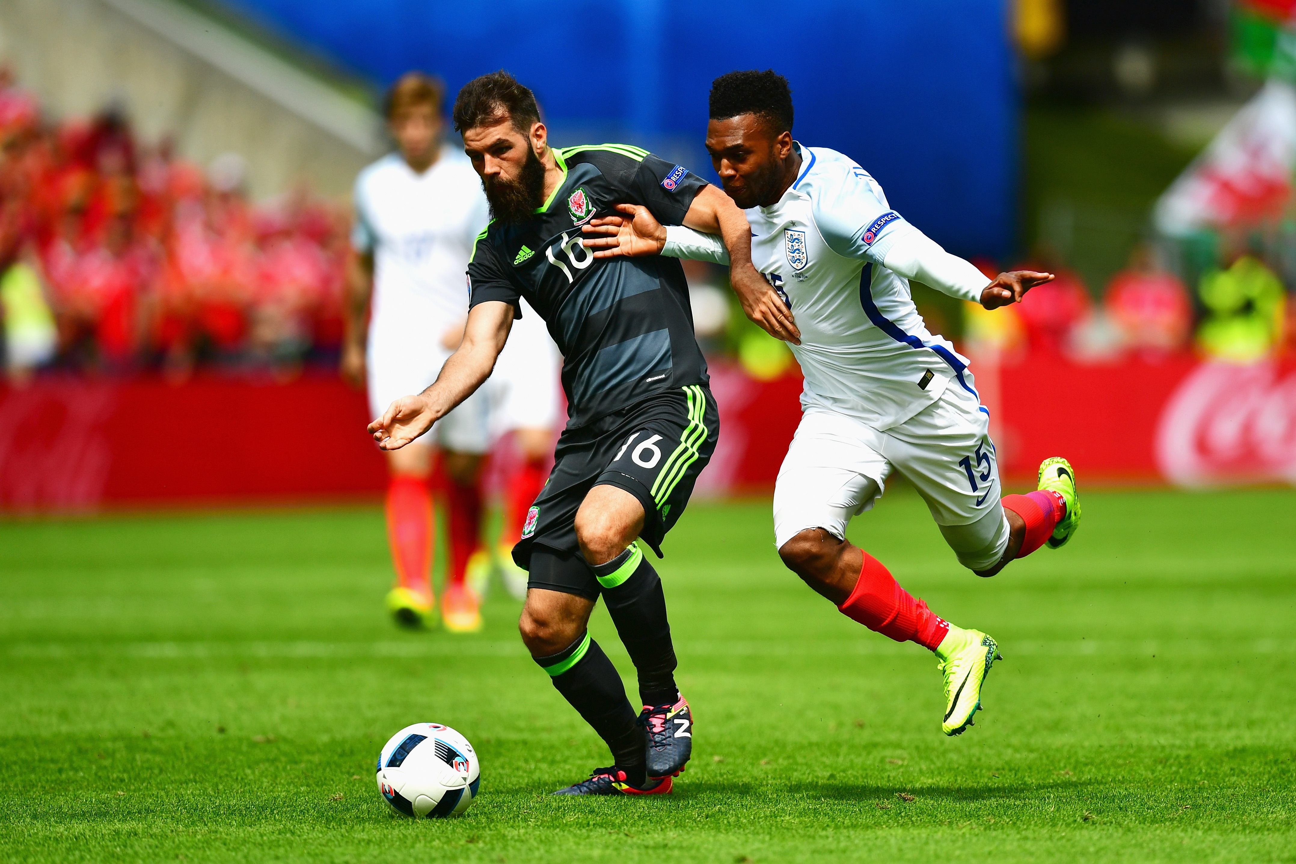 Cham diem Anh 2-1 Wales anh 23