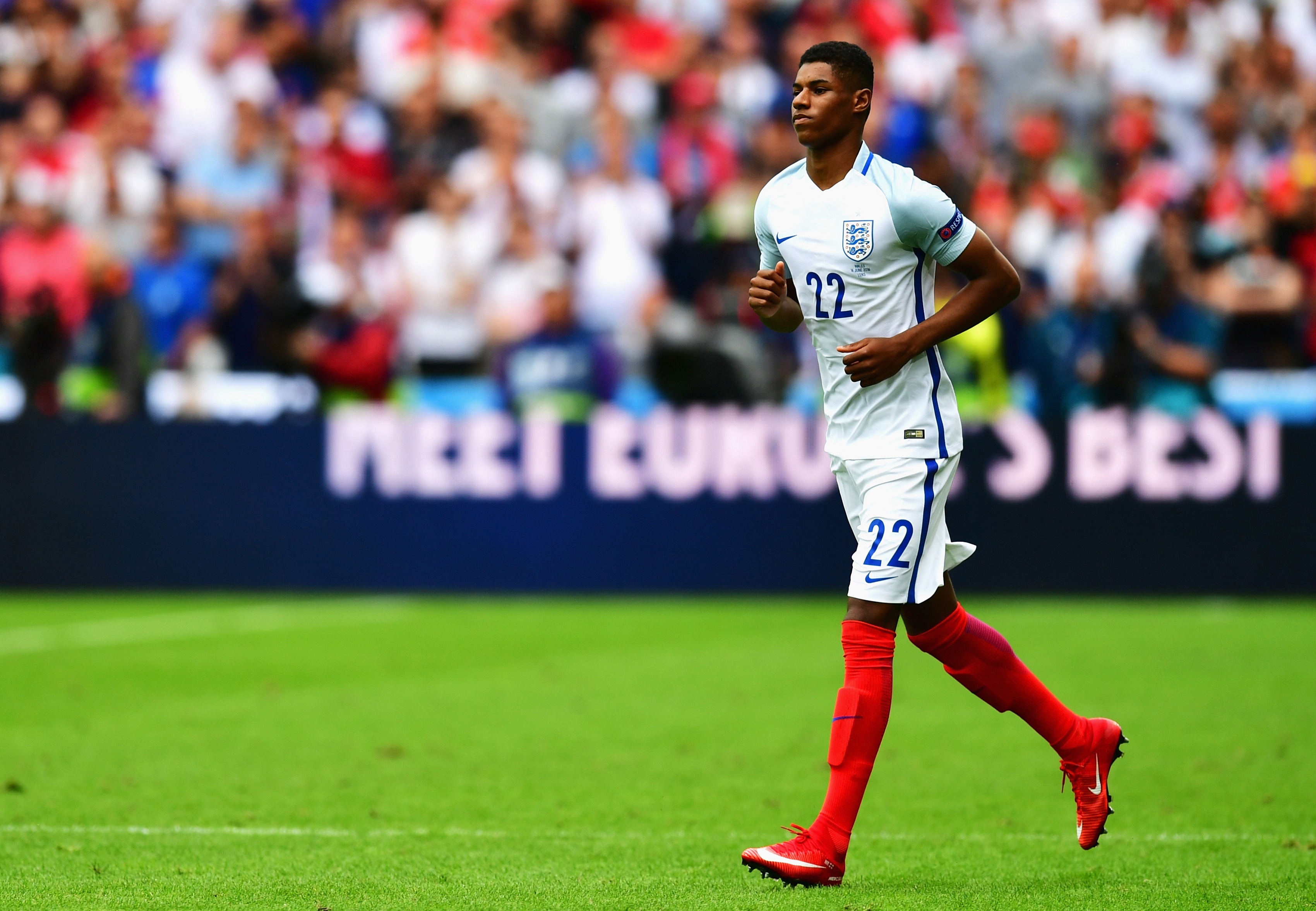 Cham diem Anh 2-1 Wales anh 15