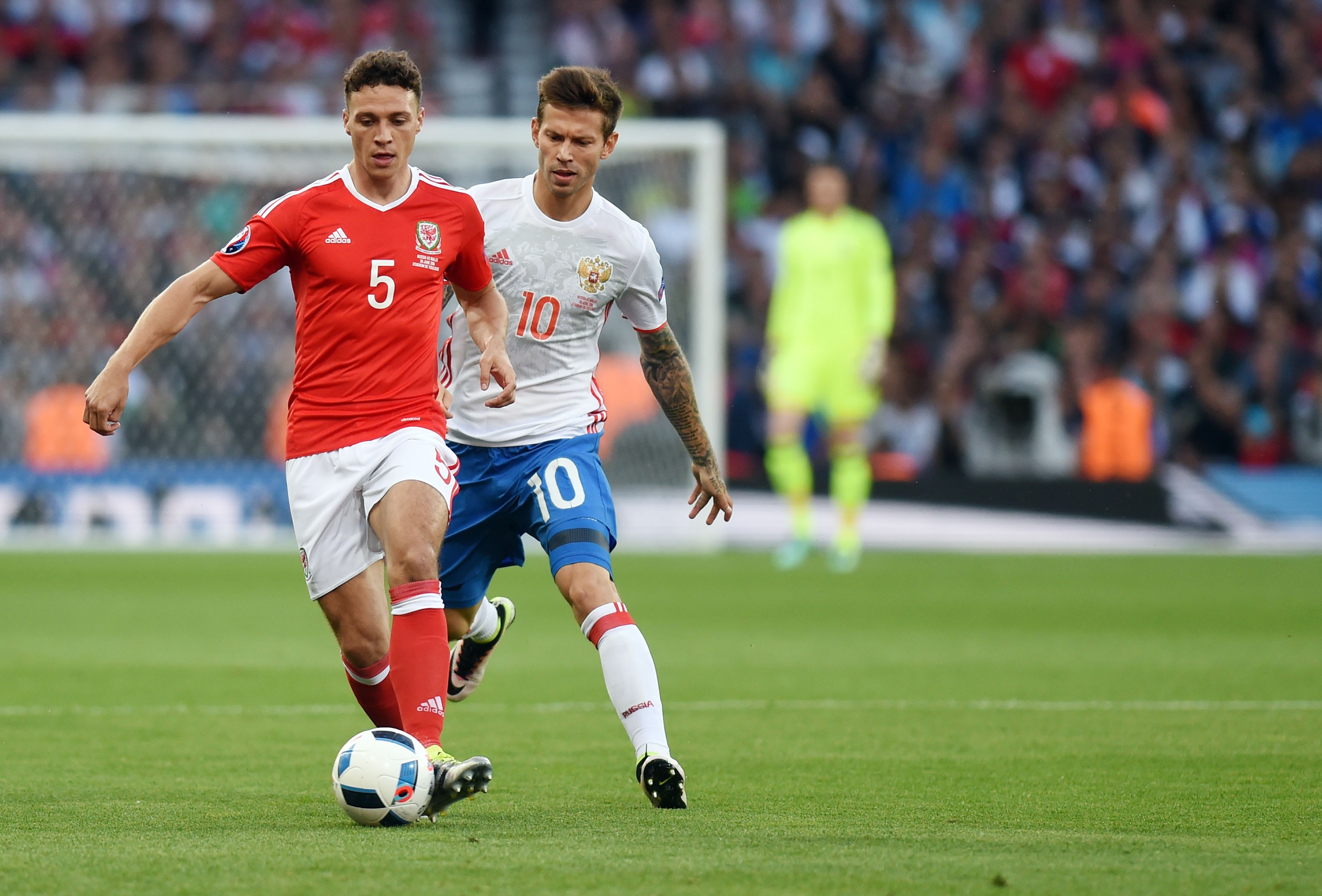 Cham diem Xu Wales vs Nga anh 3