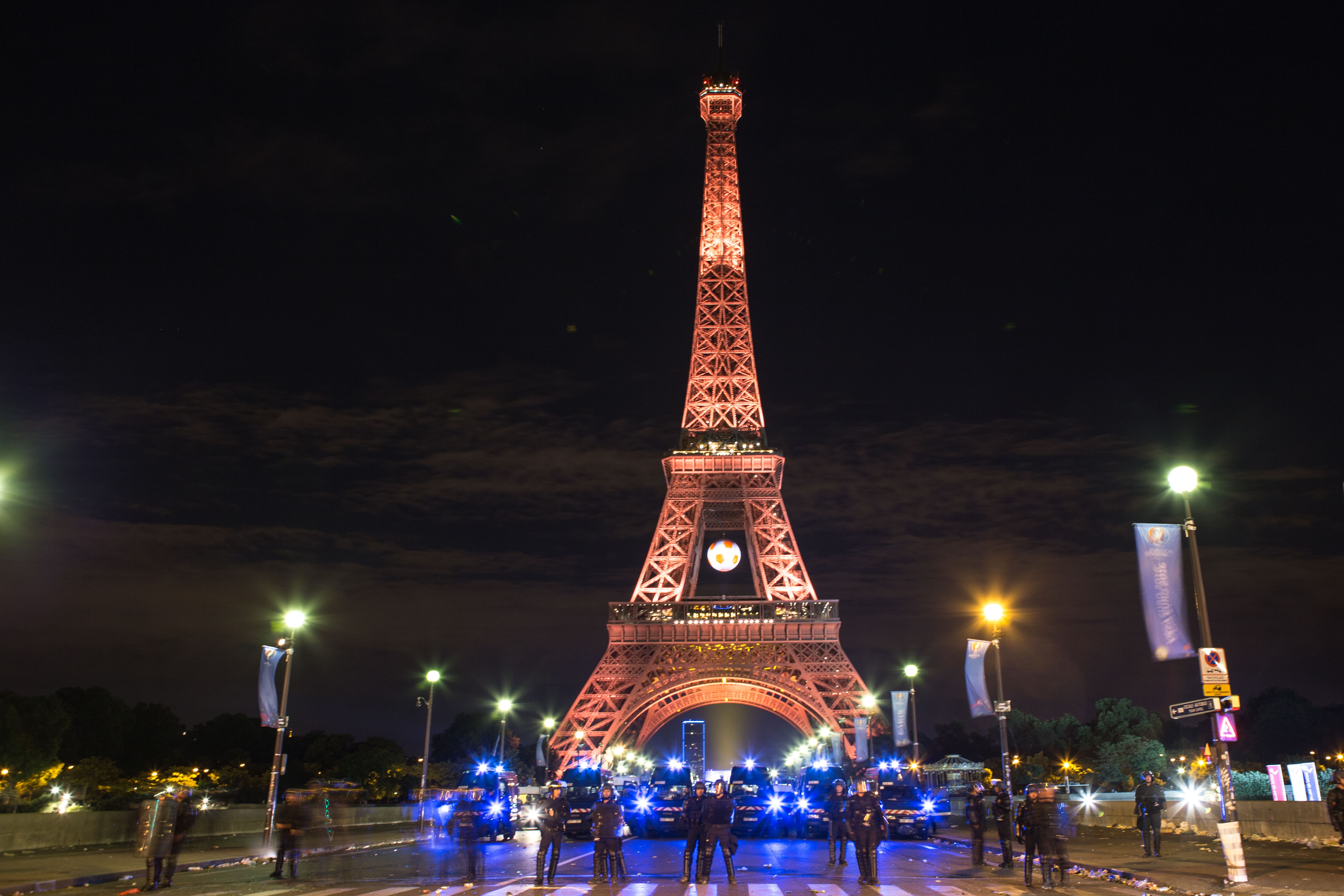 Bạo loạn tại Paris ảnh 8 Bao loan tai Paris anh 8