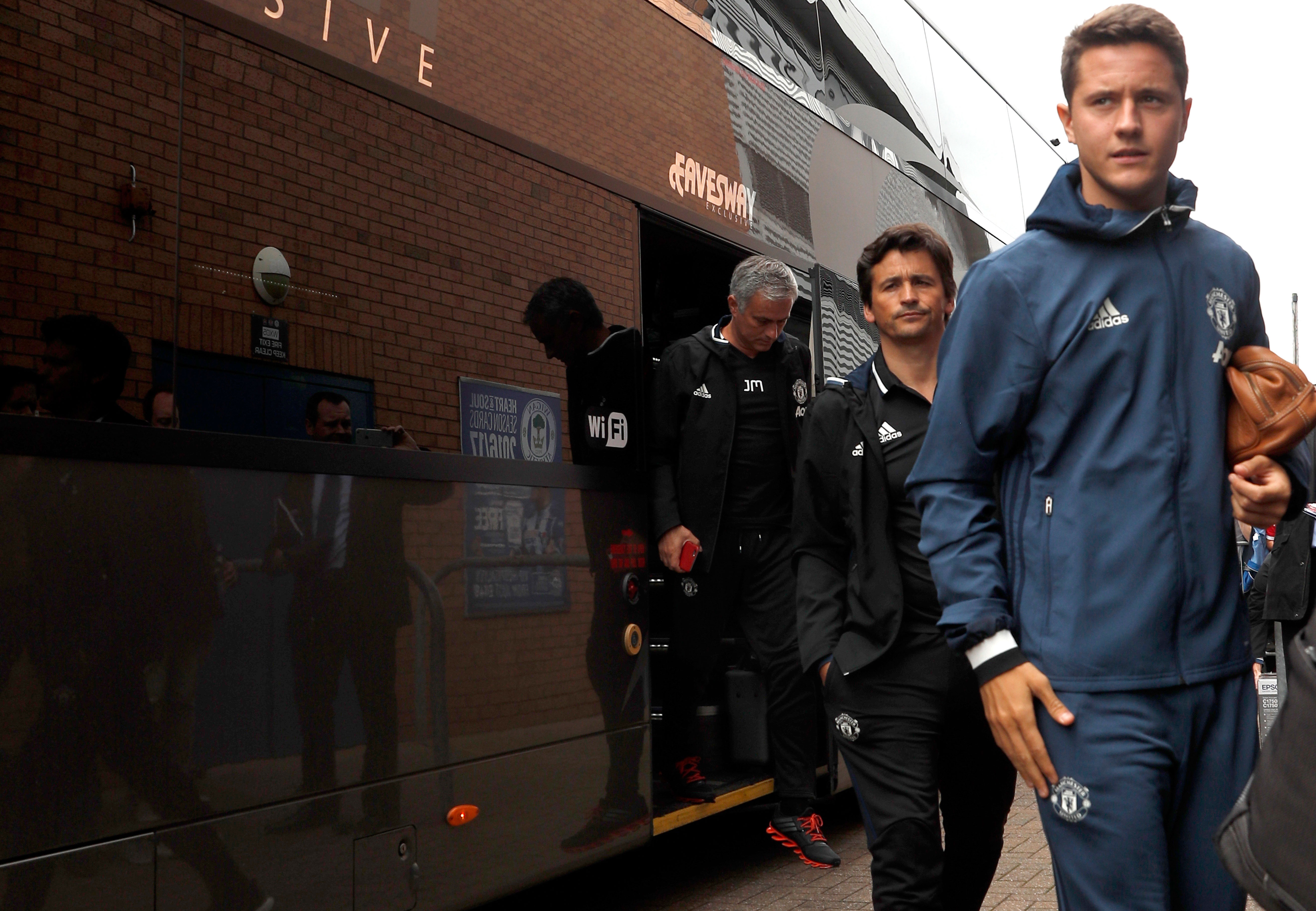 Mourinho ra mat MU anh 1