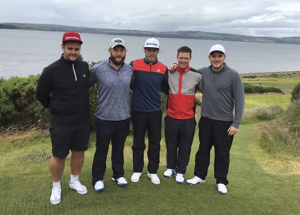 Ronaldo đọ bụng sáu múi ảnh 4 Ronaldo do bung sau mui anh 4