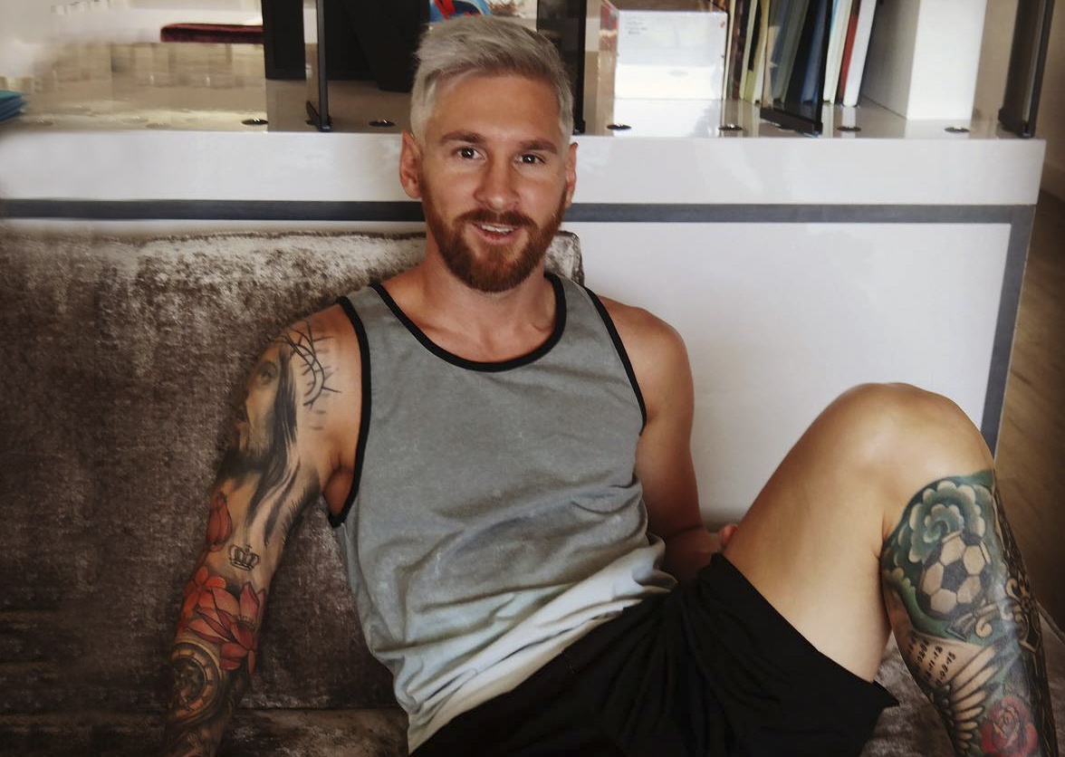 Messi trinh lang kieu toc bach kim hinh anh