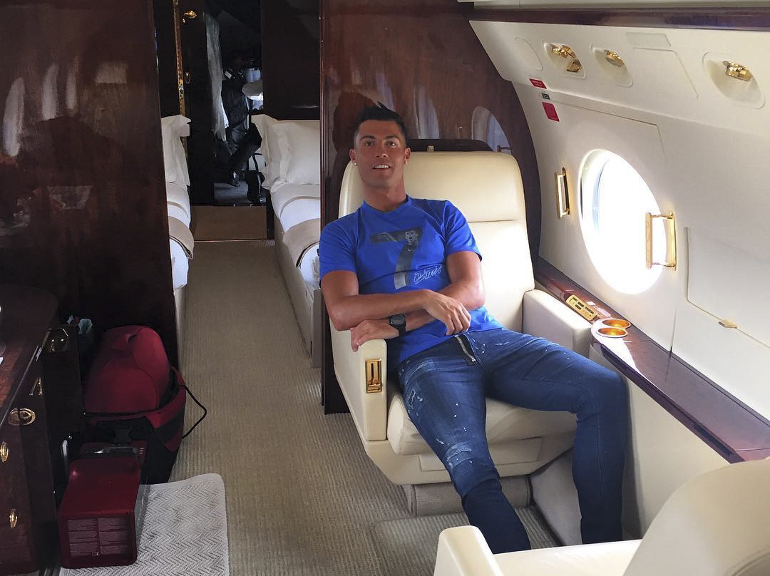 Messi trinh lang kieu toc moi anh 3