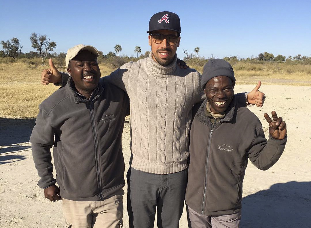 Messi trinh lang kieu toc moi anh 11