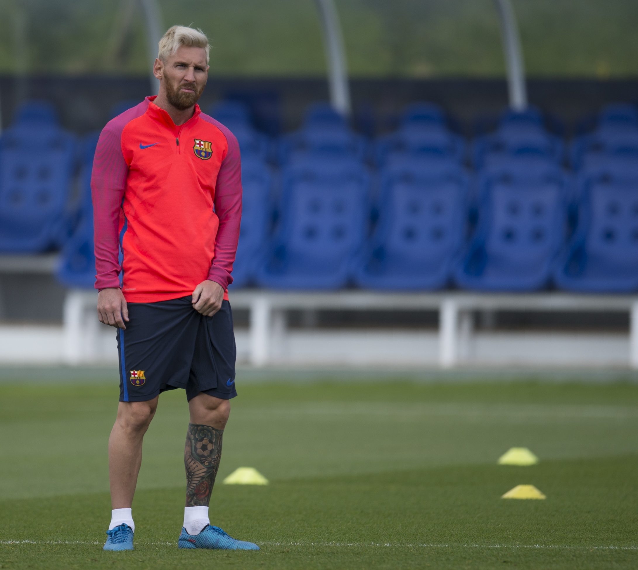 Messi va dan sao Barca huc nhau anh 11