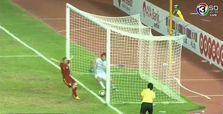 Viet Nam vs Thai Lan (1-1, Pen: 5-6): That bai tuc tuoi hinh anh