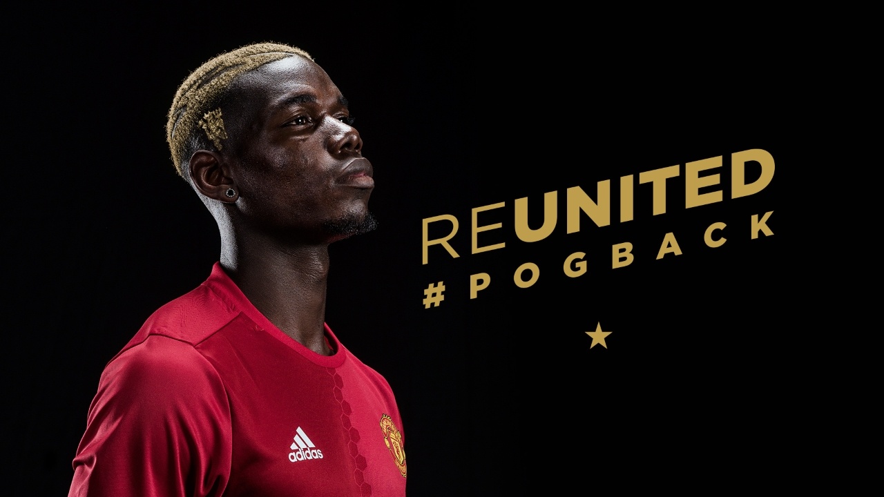 Pogba chinh thuc ve MU, huong luong chi kem Ronaldo hinh anh