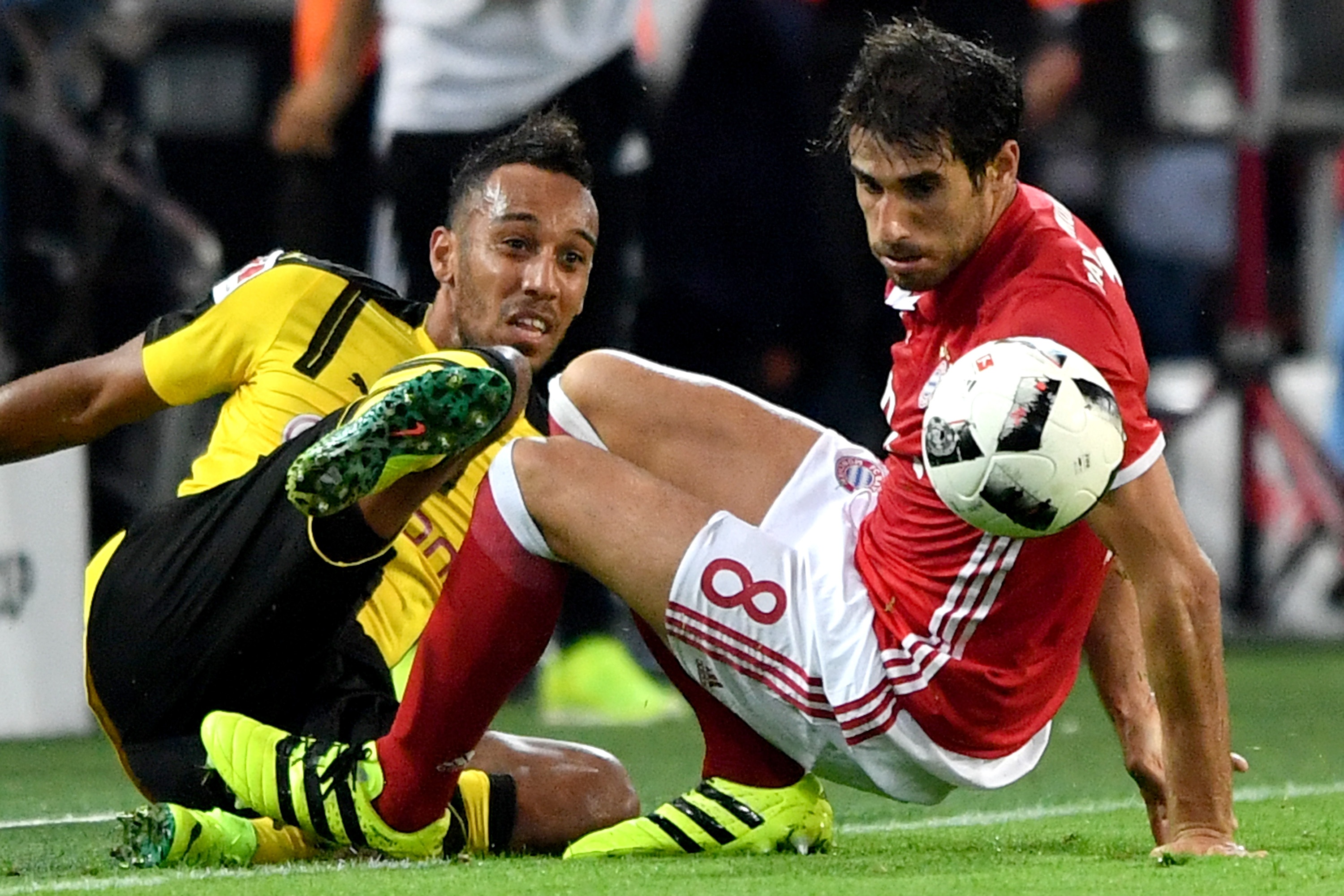 Ancelotti giành chiếc cúp đầu tiên ảnh 4 Ancelotti gianh chiec cup dau tien anh 4