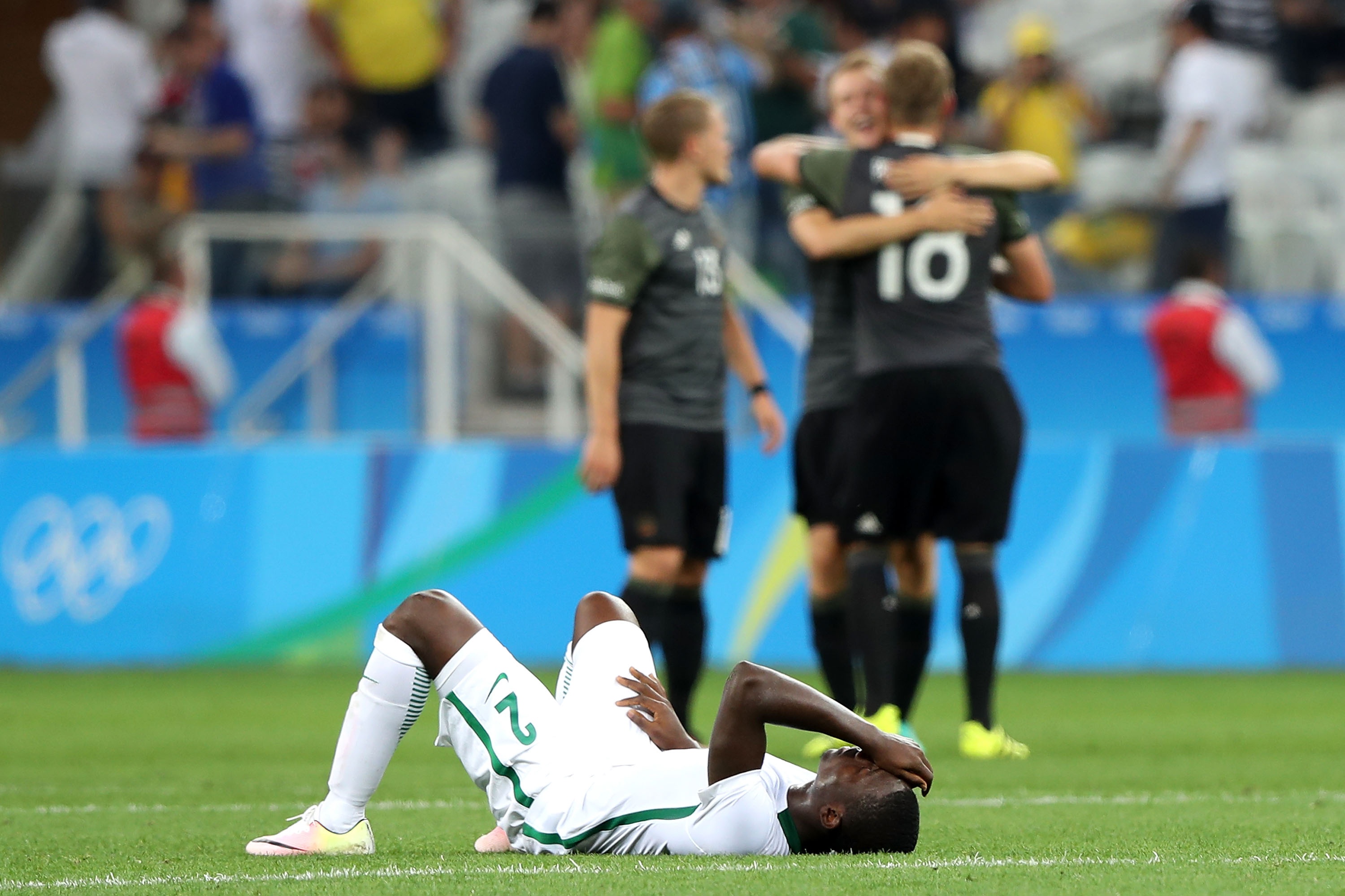 Đức thắng thuyết phục Nigeria ảnh 10 Duc thang thuyet phuc Nigeria anh 10