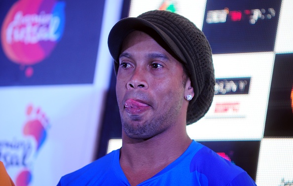 Ronaldinho trở lại Barca ảnh 1 Ronaldinho tro lai Barca anh 1