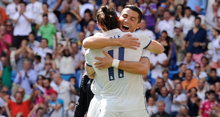 Ronaldo khai nong ngay tro lai, Real thang dam 5-2 hinh anh