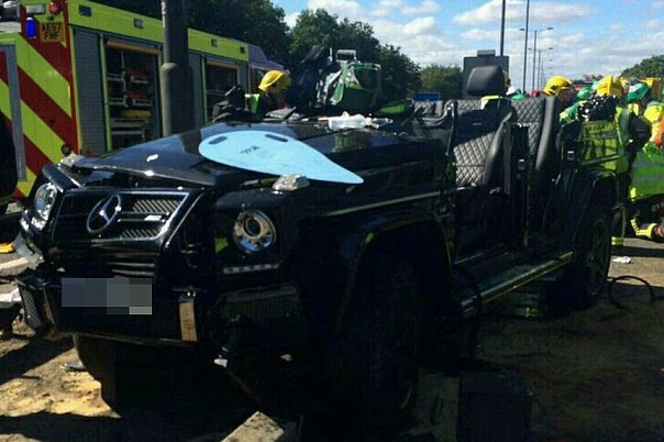 Sao Premier League dinh tai nan giao thong nghiem trong hinh anh