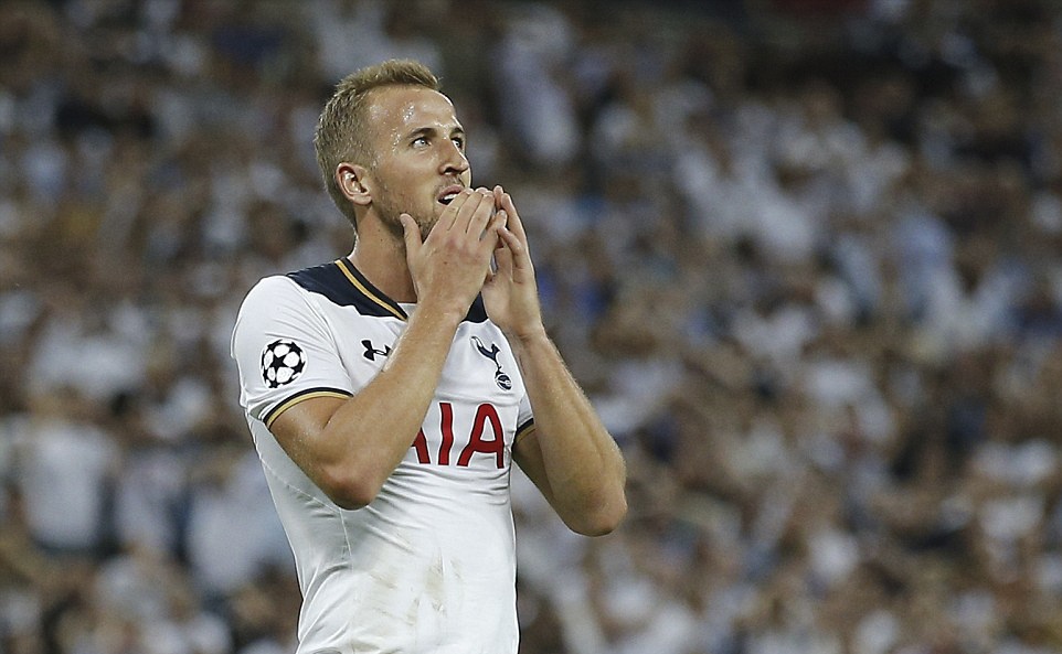 Tottenham bai tran trong ngay lap ky luc tai Wembley hinh anh