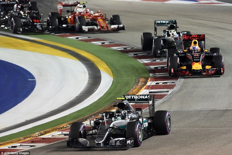Rosberg đăng quang Singapore GP ảnh 5 Rosberg dang quang Singapore GP anh 5