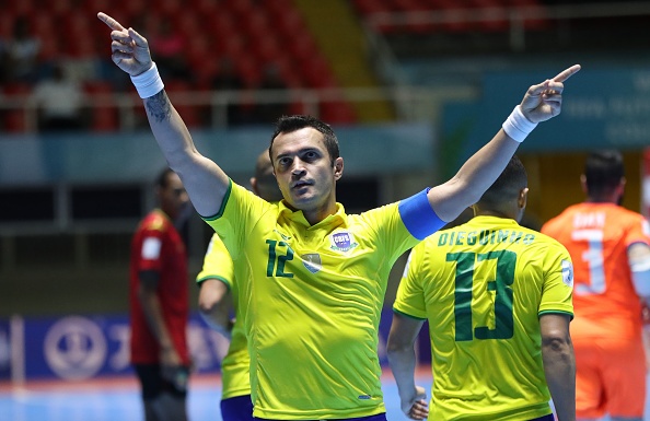 'Vua futsal' Falcao lap ky luc anh 6