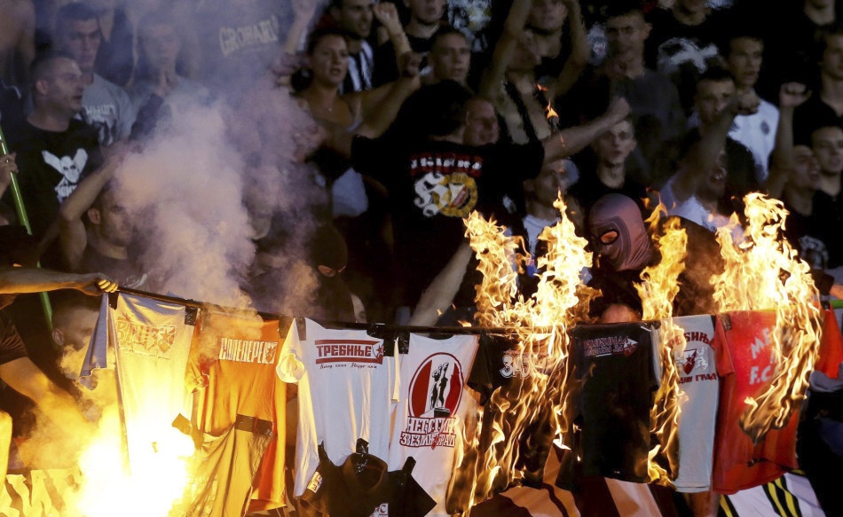 tran derby Serbia anh 11