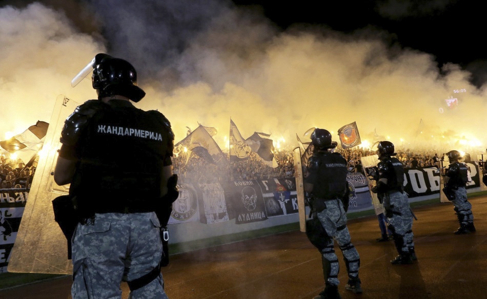 tran derby Serbia anh 13