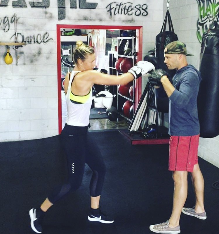 Sharapova tập boxing ảnh 1 Sharapova tap boxing anh 1