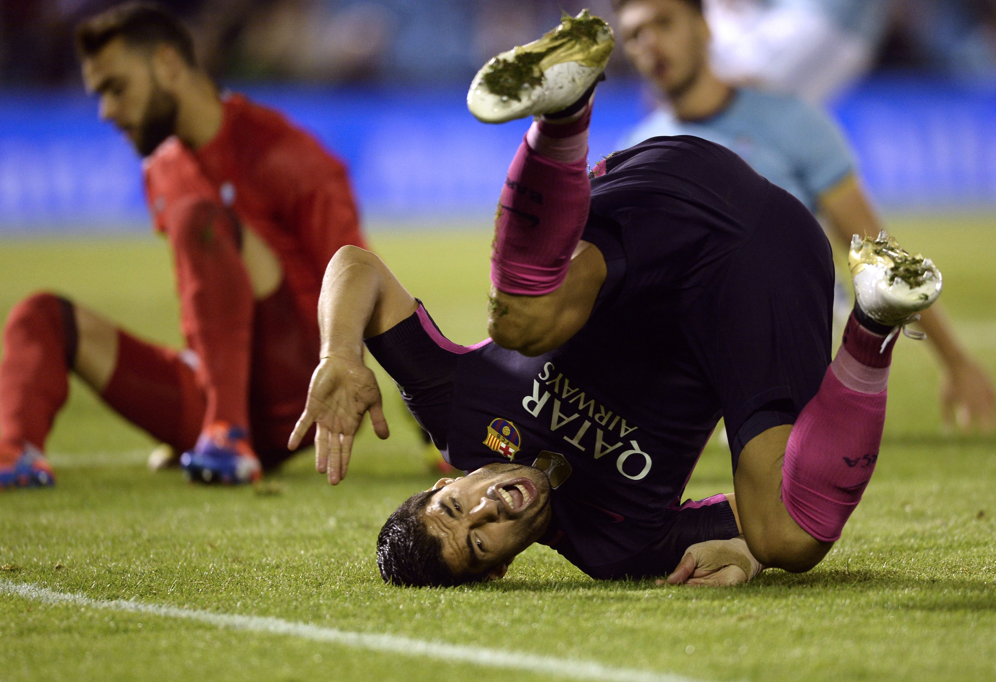 Barca thua 3-4 anh 3