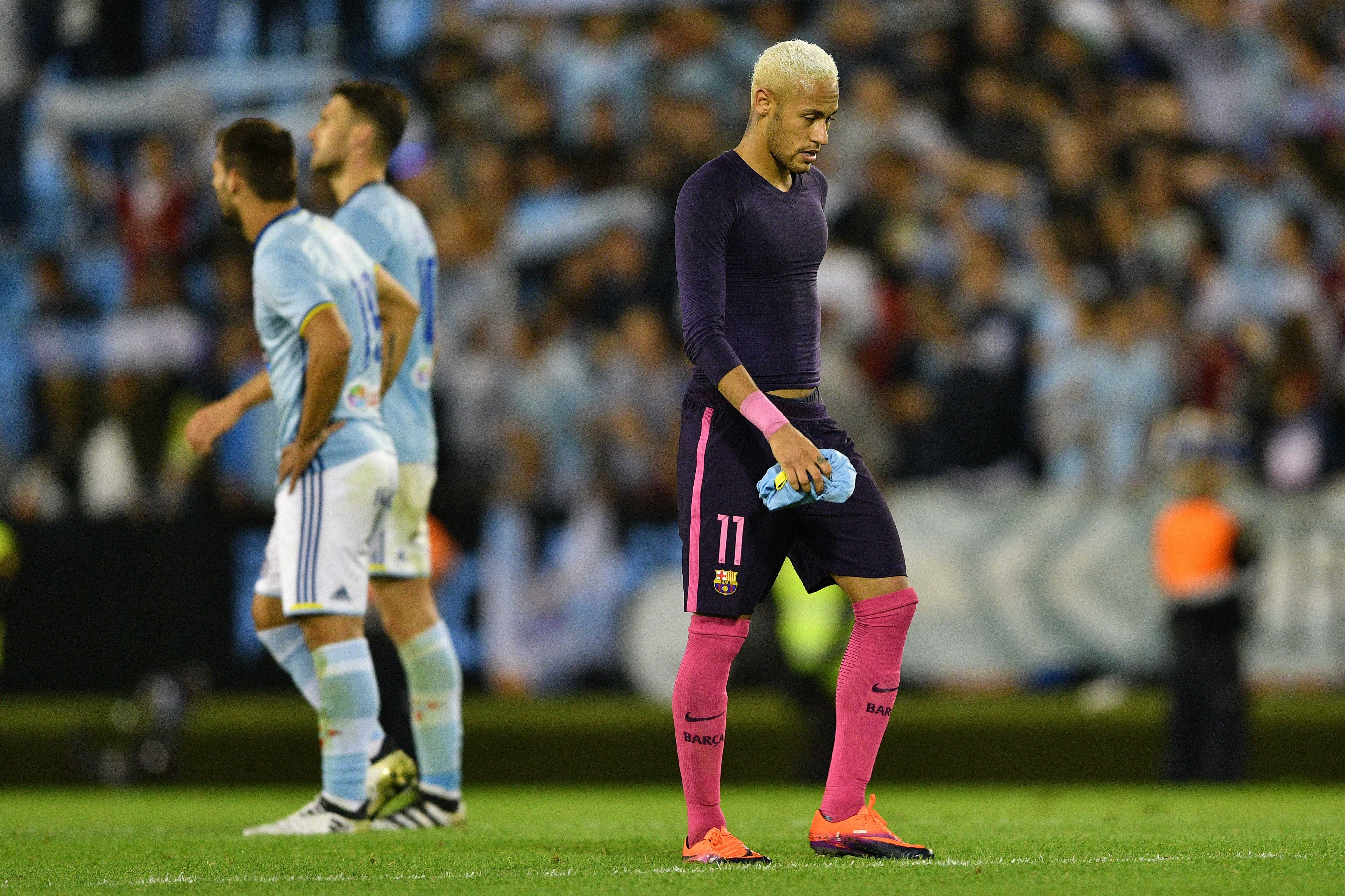 Barca thua 3-4 anh 10