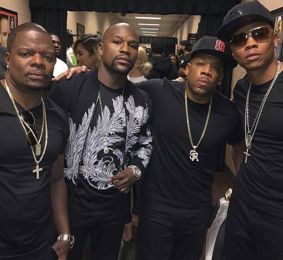 Mayweather nem tien anh 1