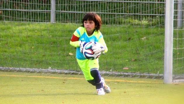 Truyen nhan cua Messi,  Neymar anh 5