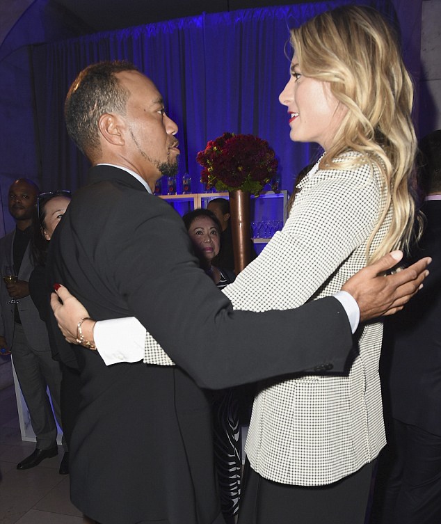 Sharapova sánh vai Tiger Woods ảnh 3 Sharapova sanh vai Tiger Woods anh 3