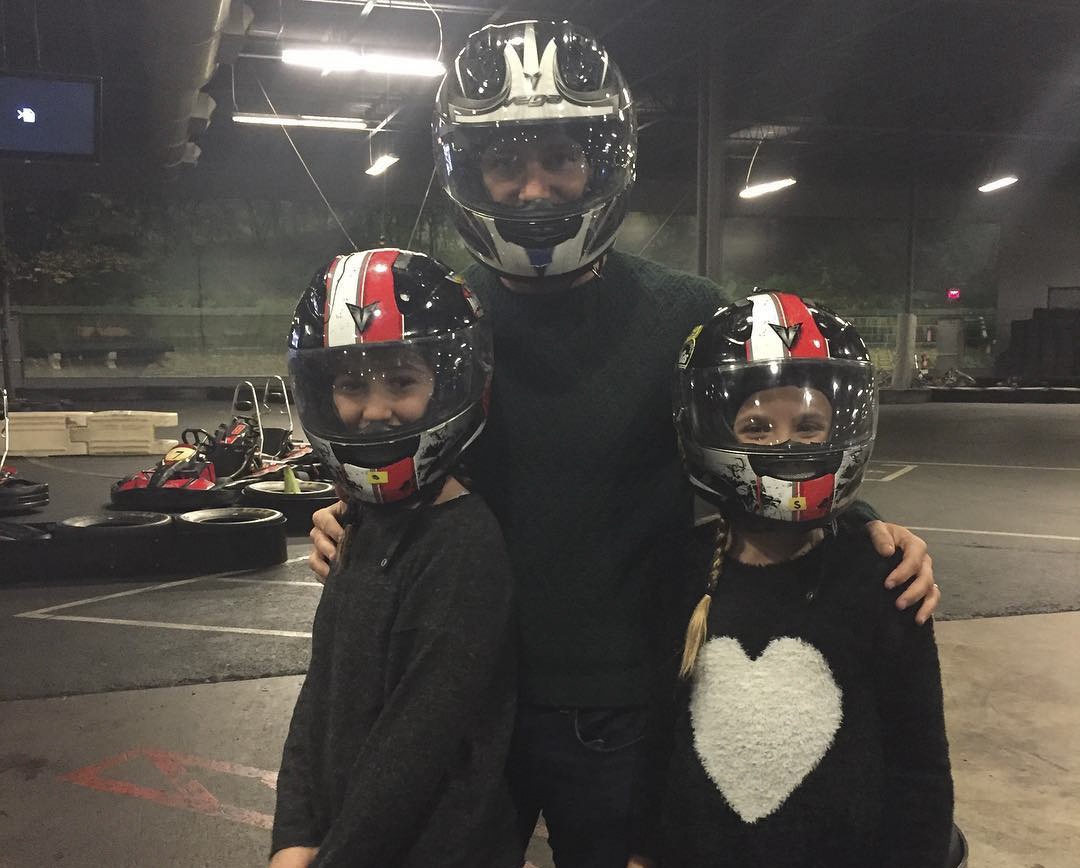 Messi du ngoan Disneyland anh 9