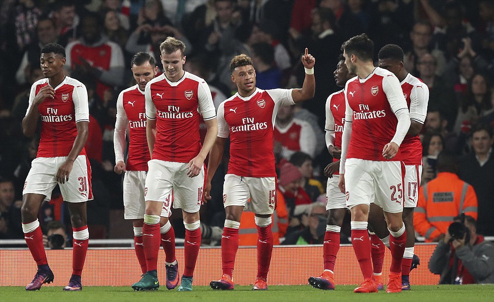 Chien thang khong tron ven cua Arsenal anh 3