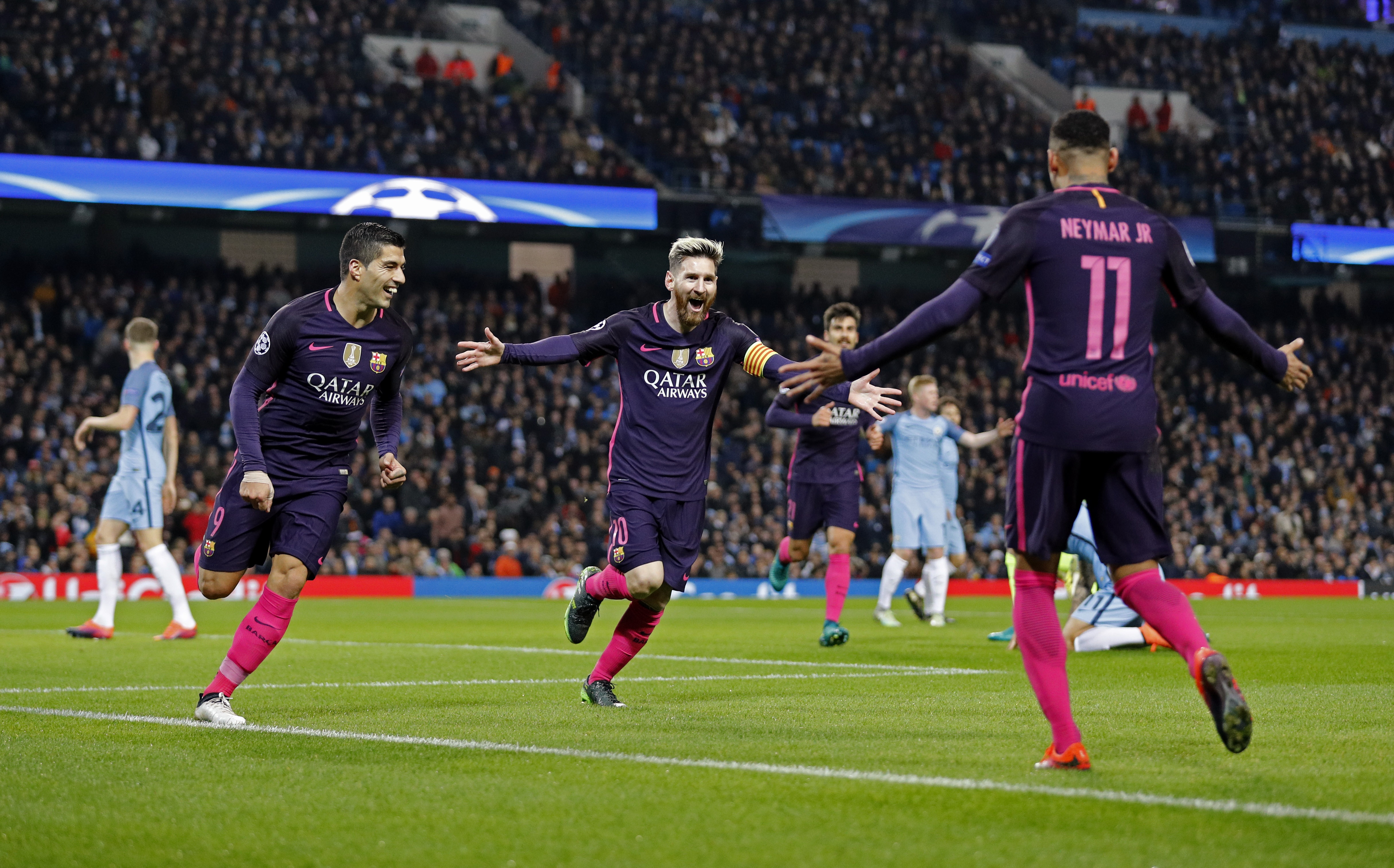 Barca van thua nguoc 1-3 Man City anh 4