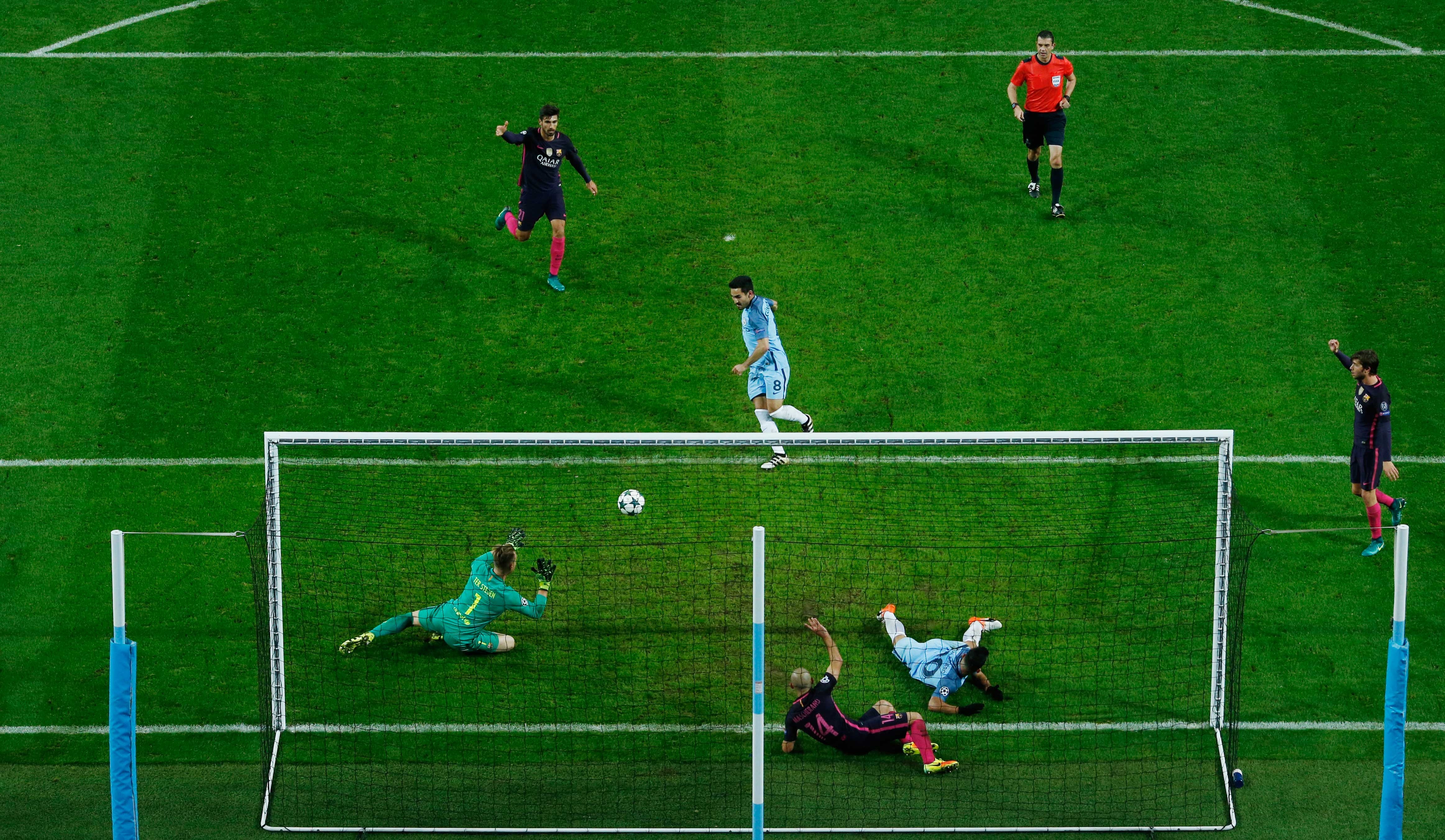 Barca van thua nguoc 1-3 Man City anh 12