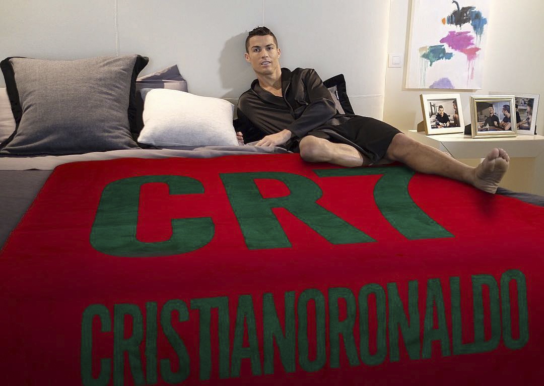 Sao Arsenal chup anh cung ao tuan loc anh 5