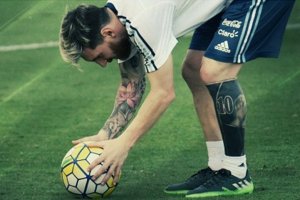 Messi xam hinh doc dao truoc dai chien Brazil hinh anh