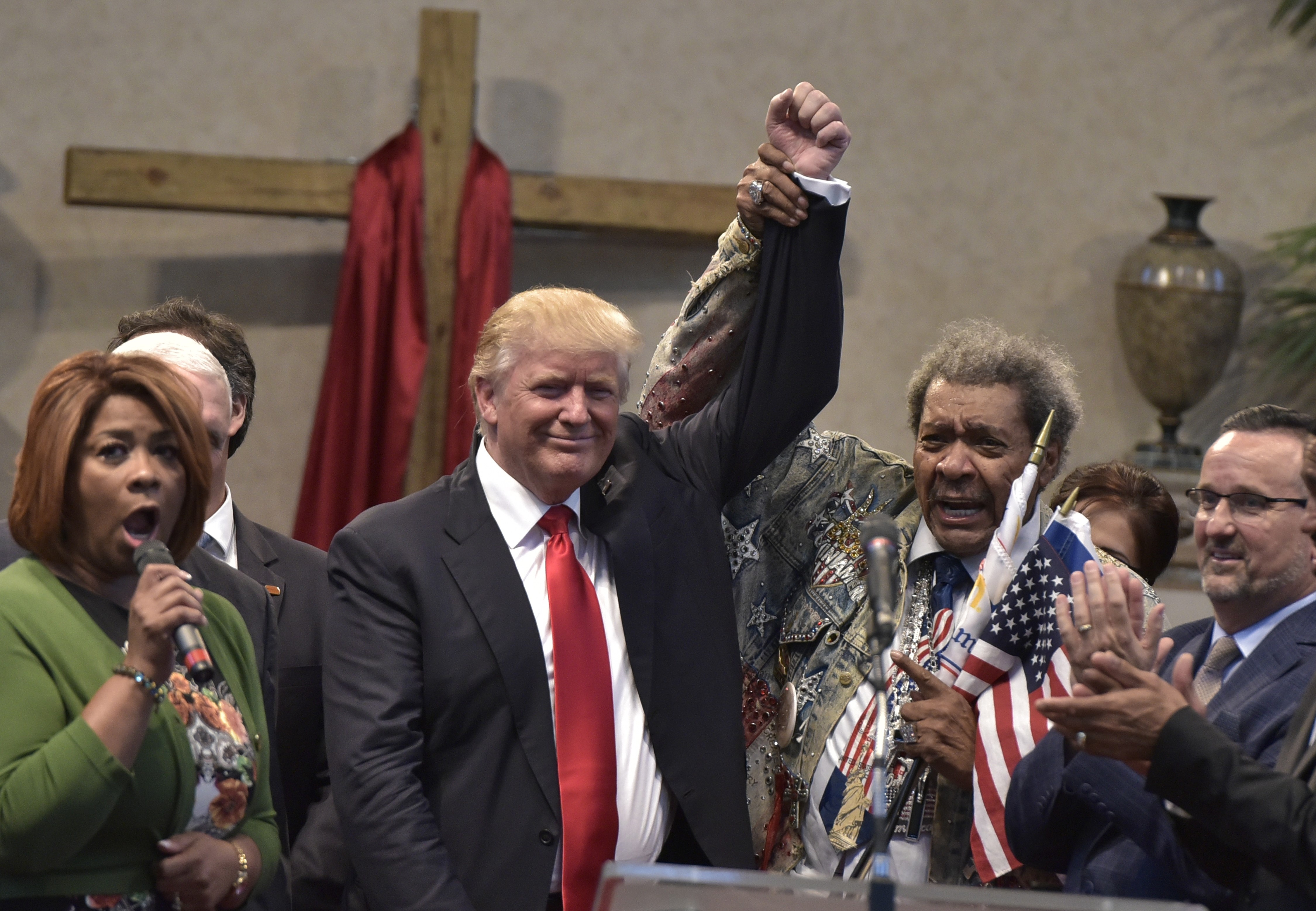 sao the thao bo phieu cho Donald Trump anh 2