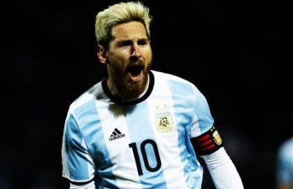Argentina vs Colombia (3-0): Diem 10 cho Messi hinh anh