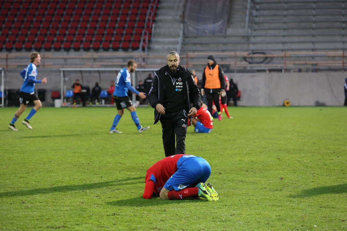 Huyền thoại Henrik Larsson thủ thế ảnh 6 Huyen thoai Henrik Larsson thu the anh 6