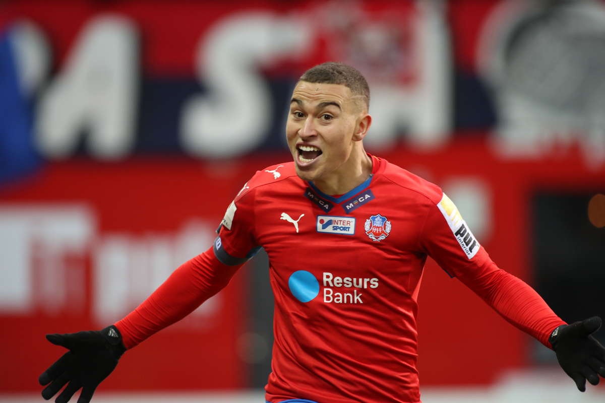 Huyền thoại Henrik Larsson thủ thế ảnh 10 Huyen thoai Henrik Larsson thu the anh 10